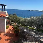 Tempera Villa *