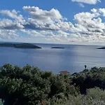 Tempera Villa Vis